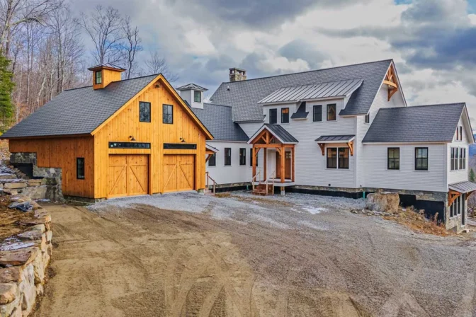 Timber Frame vs Stick Built vs Log Home